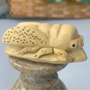 Japanese Netsuke Honey Bee on Leaf Boxwood Carving Hand Carved Wood Insect 2.4"